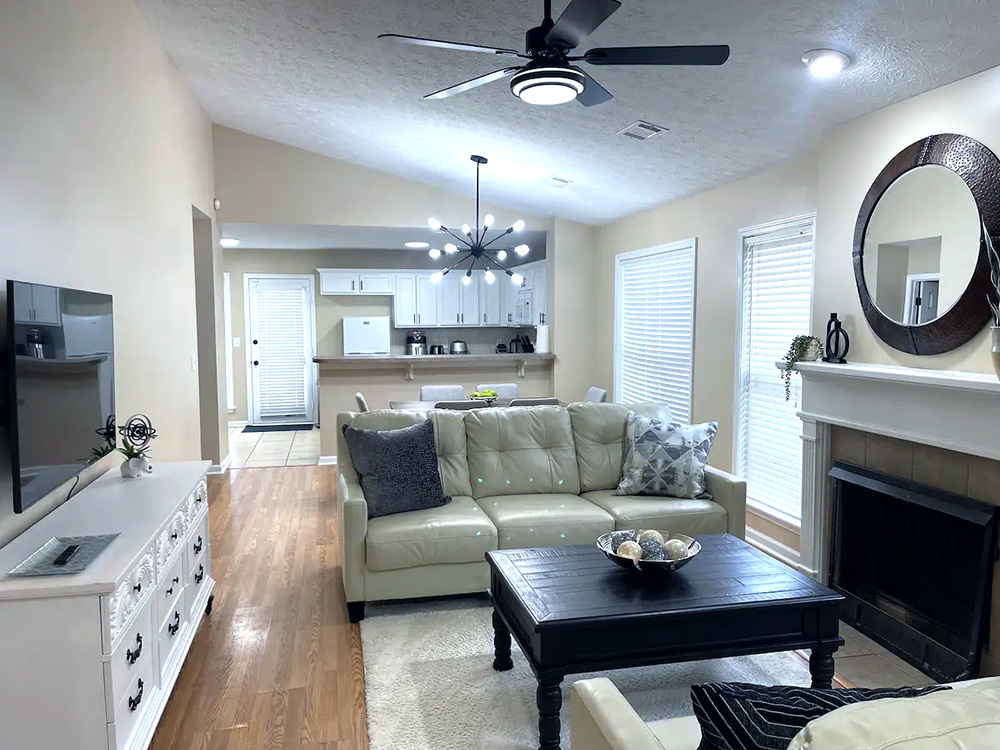 Young Pointe – 3 bedroom short-term rental in Gated Subdivision, Montgomery